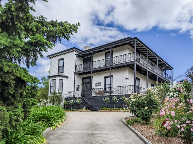 The Dragonfly Inn managed Airbnb listing 2