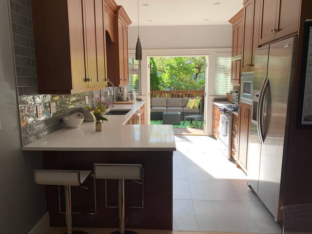 Lovely 3-bedroom home gallery image 3