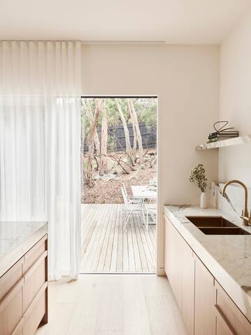 Stylish Coastal Retreat Near Beach & Hot Springs gallery image 5