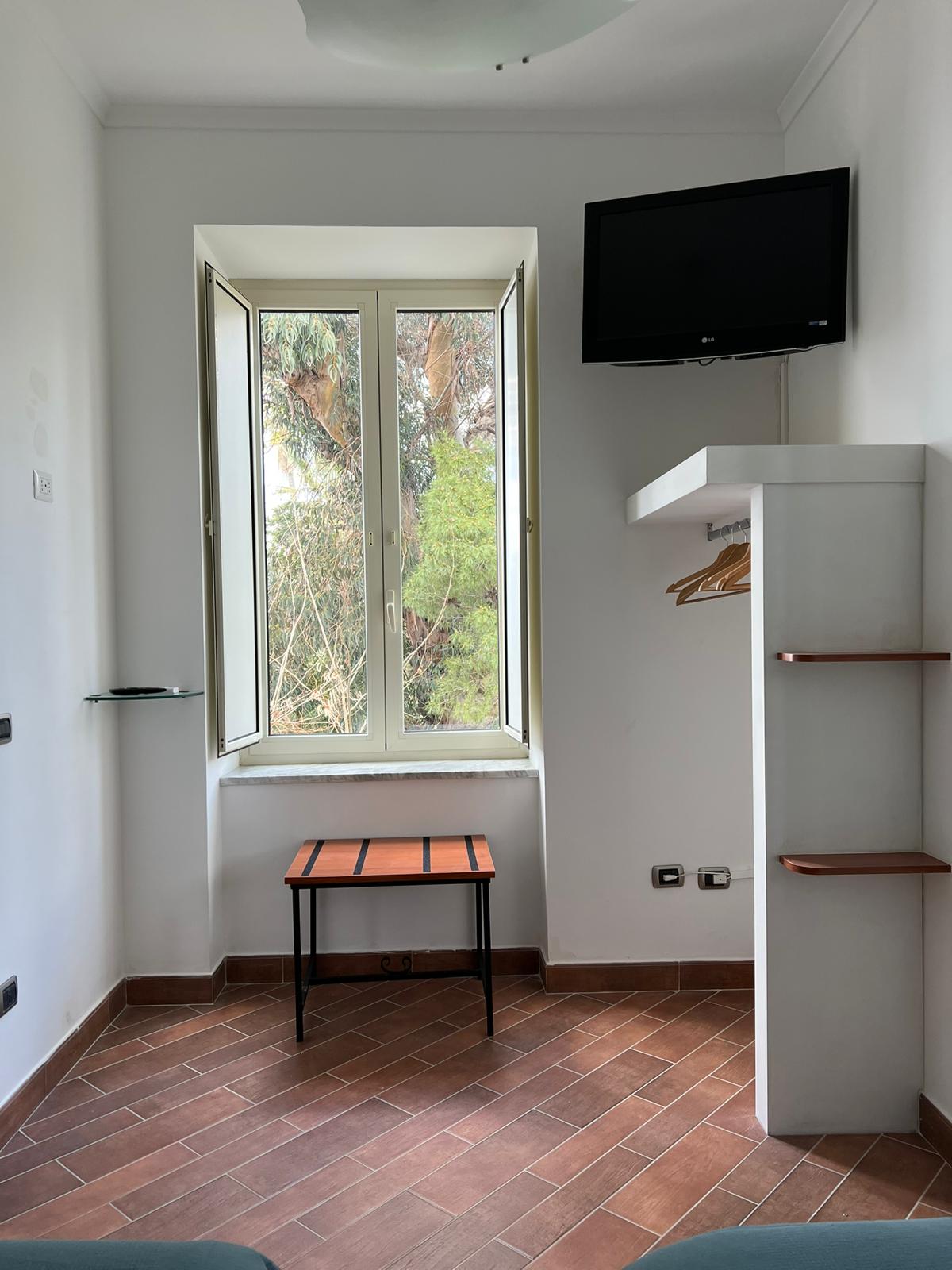 Top Airbnb: CASA MARIVA Apartment near the sea in Sorrento in Sorrento