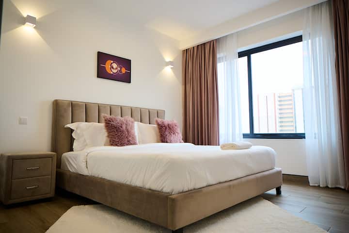 Segundo dormitorio con amplio espacio en el armario