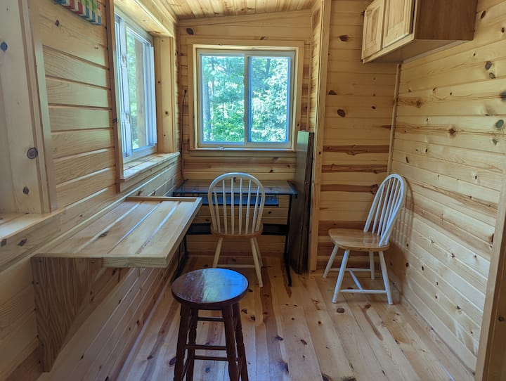 8 Best PetFriendly Cabins Near Tahquamenon Falls, Michigan Updated