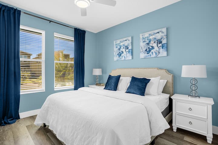 Downstairs king bedroom