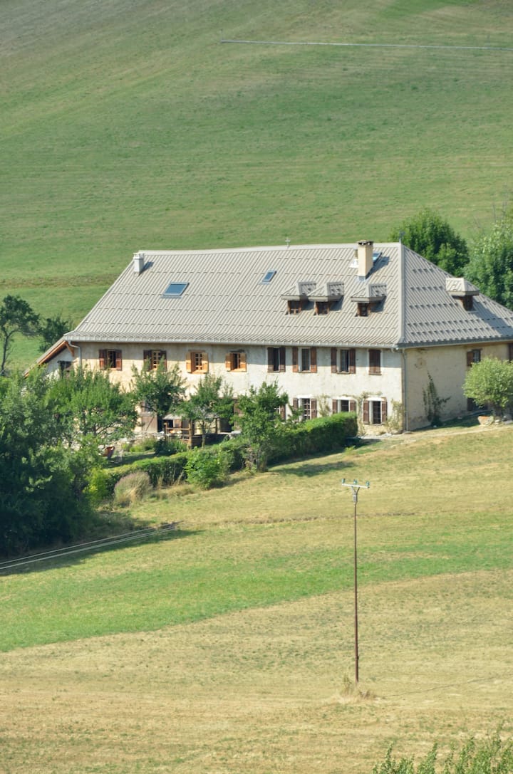 Ancienne Ferme -12 Personnes- - Jausiers