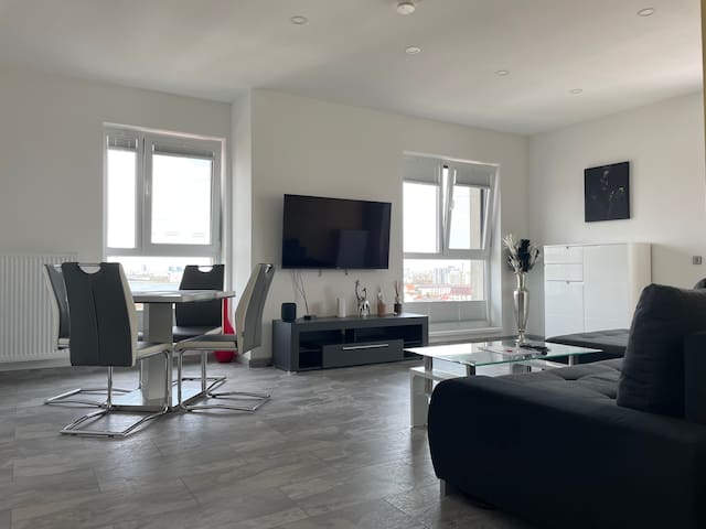 Saracut Model SRL managed Airbnb listing 1