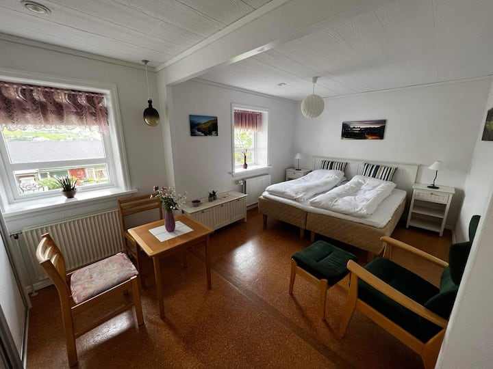 Anny´s Bed & Breakfast room 1 Bed and breakfasts for Rent in Miðvágur