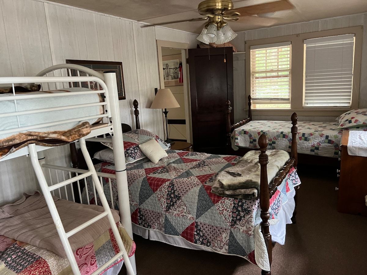 Štyri samostatné postele