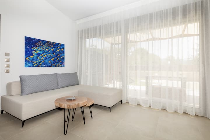 Luxury Villas For Families With Private Pool - Sarti