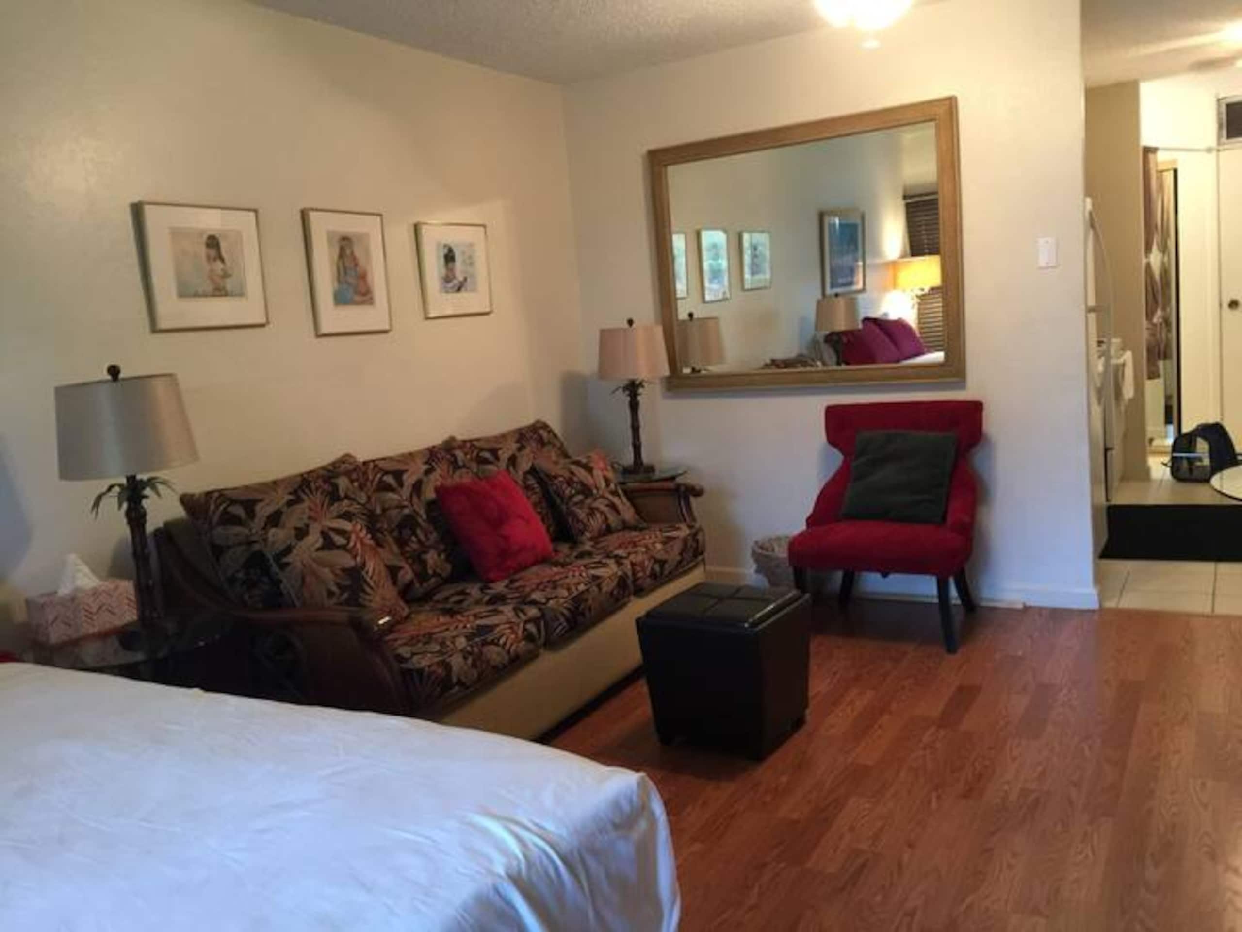 Condo in Kihei · ★4.78 · 1 bedroom · 2 beds · 1 private bath - Image 4