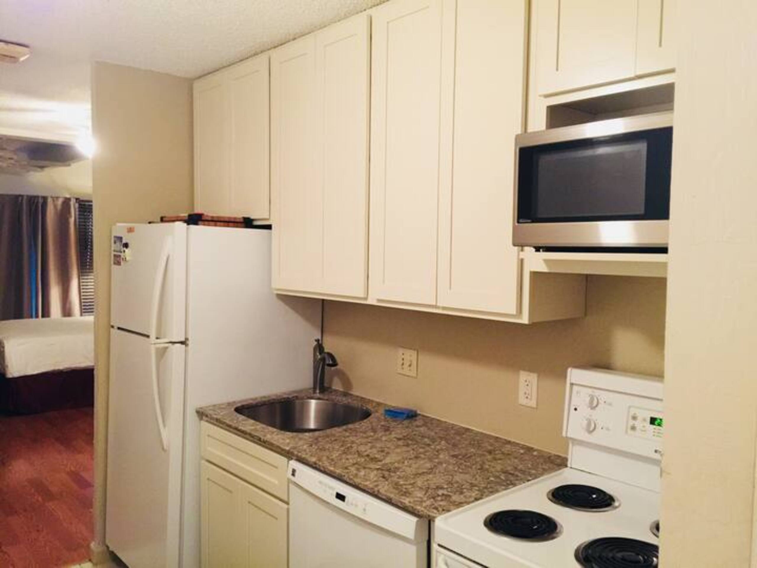 Condo in Kihei · ★4.78 · 1 bedroom · 2 beds · 1 private bath - Image 7