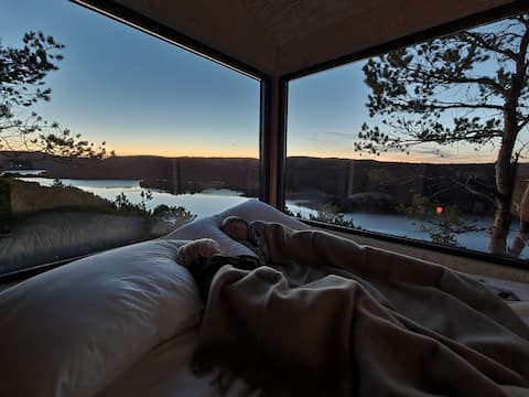 Treetop Ekne - cottage on pilings
