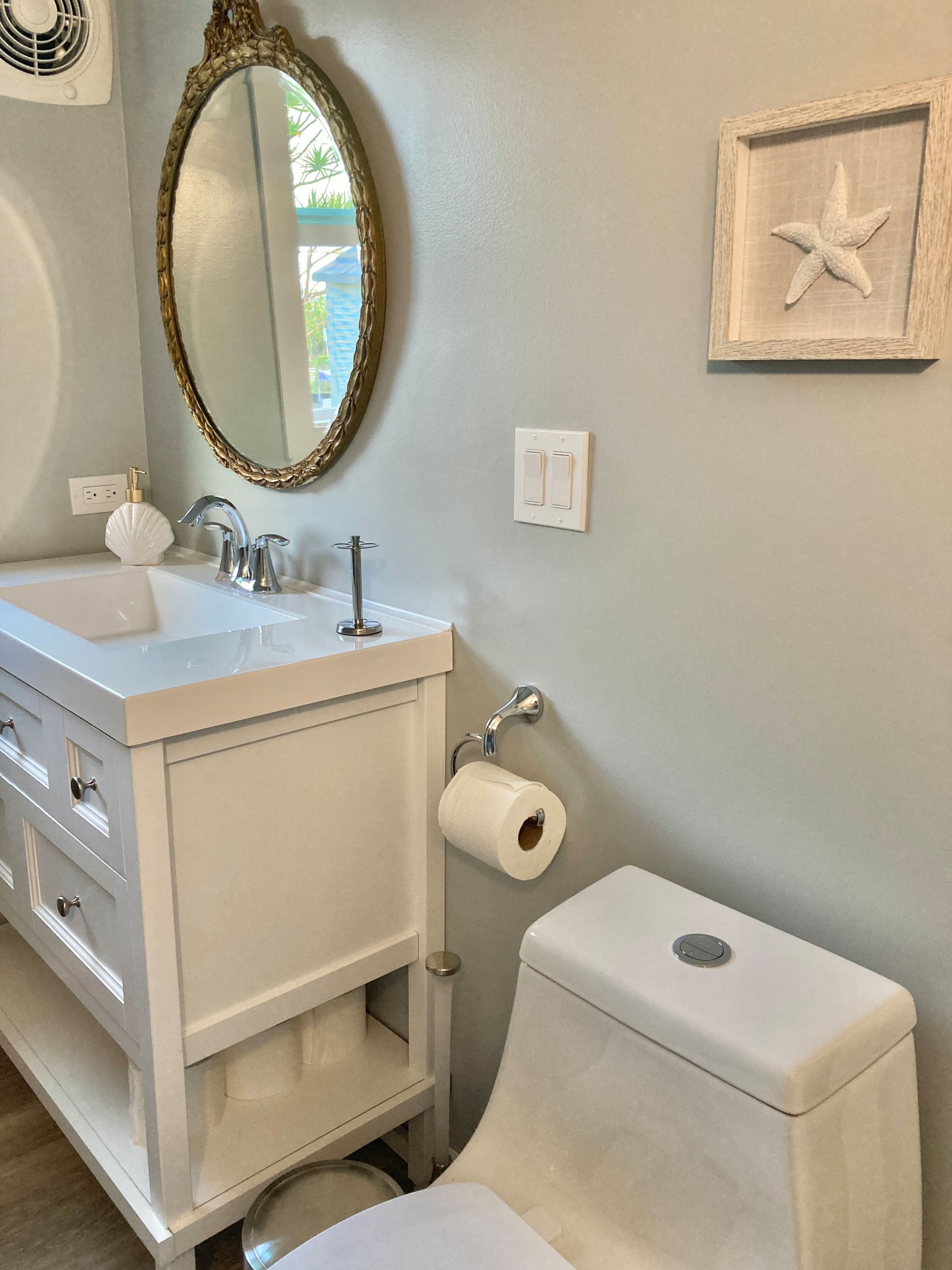 Fully Remodeled Spacious Suite in Hilo W/AC - Image 10