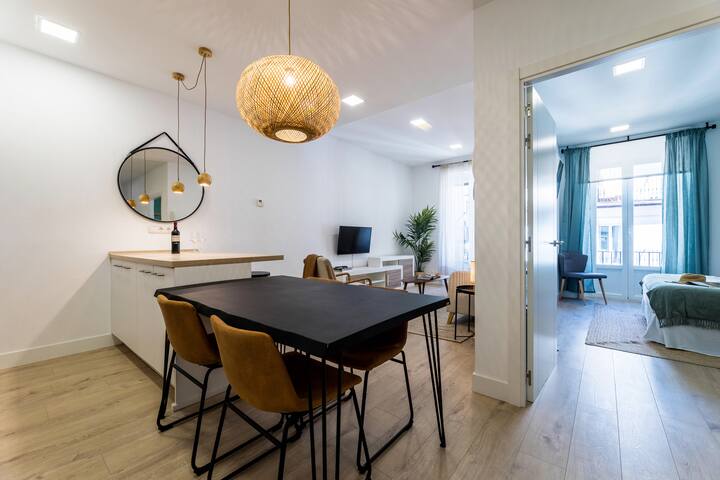 Getaria Suite: 2 min from La Concha Beach gallery image 3