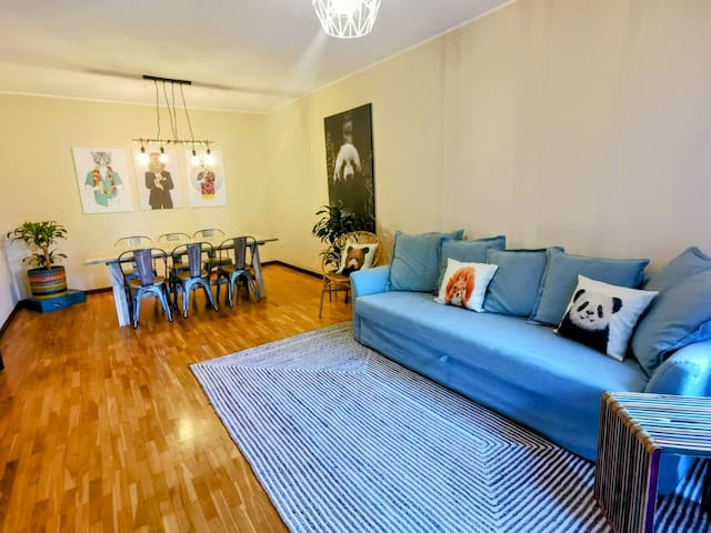 2BR Flat with parking and AC @ city center