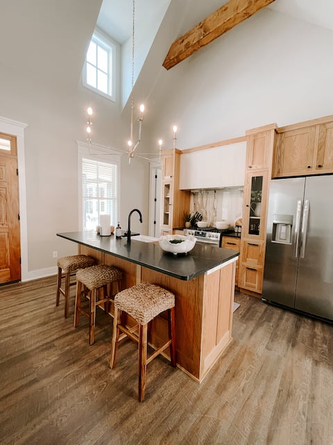 2 BR Private Home Close to Park | ARCOM| Ft. Smith