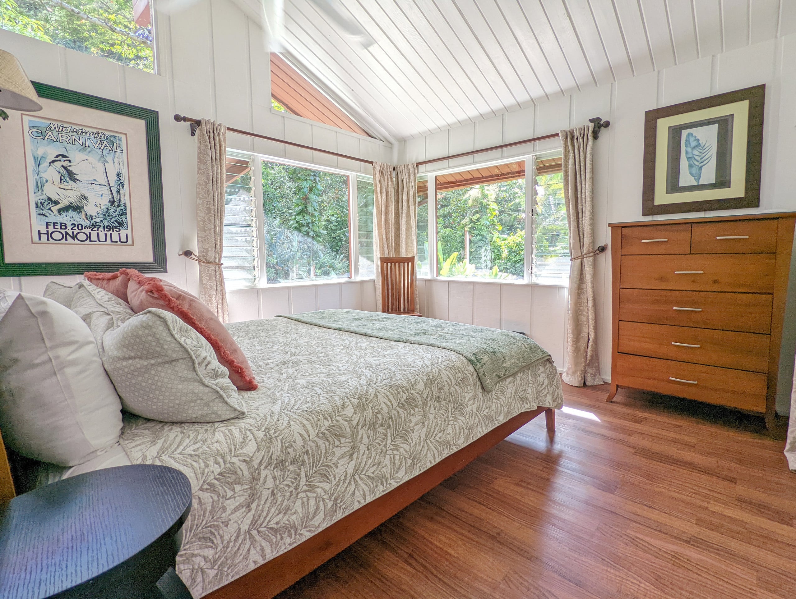 Home in Hanalei · ★4.98 · 4 bedrooms · 4 beds · 2 baths - Photo 19