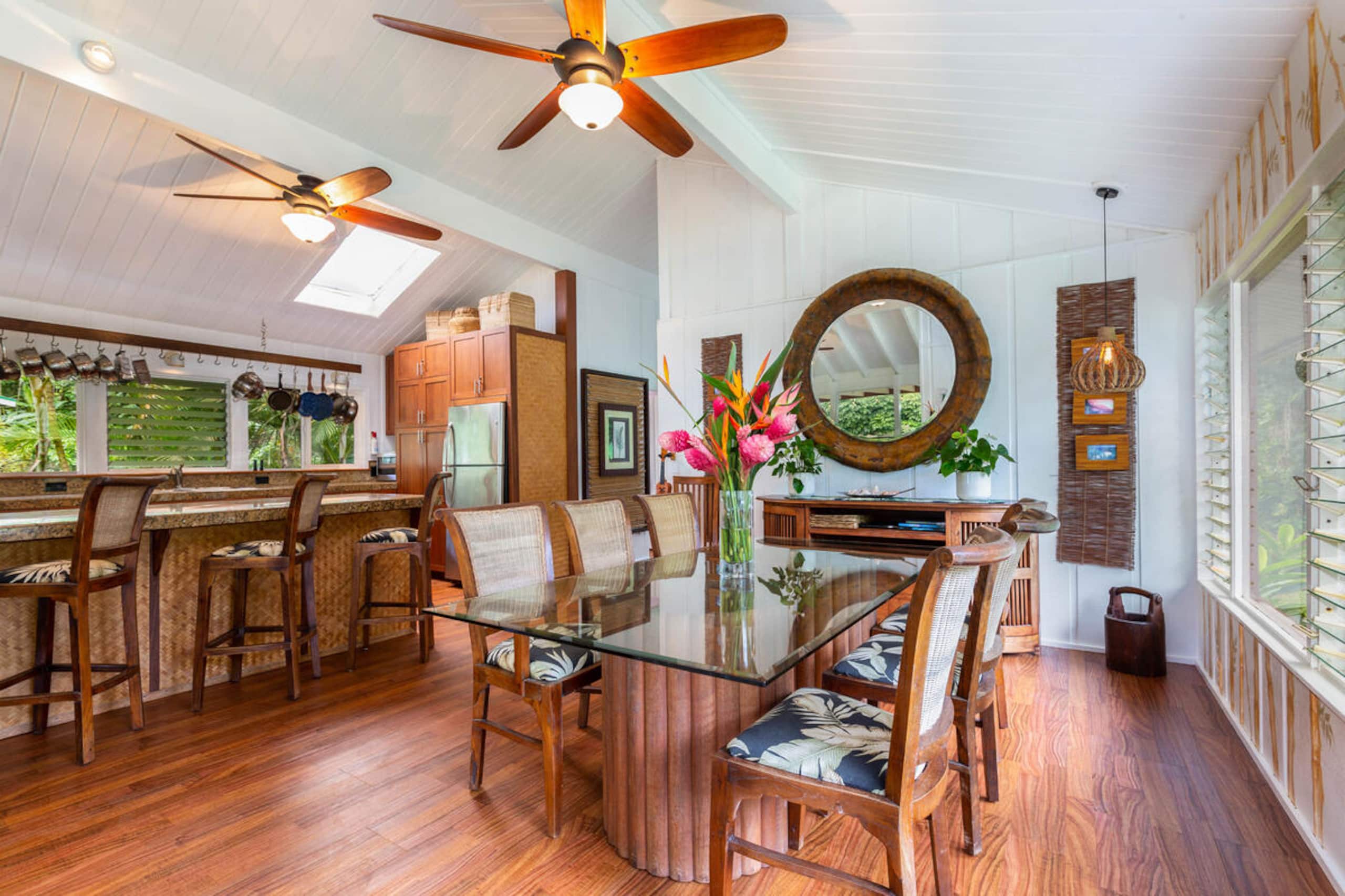 Home in Hanalei · ★4.98 · 4 bedrooms · 4 beds · 2 baths - Photo 10