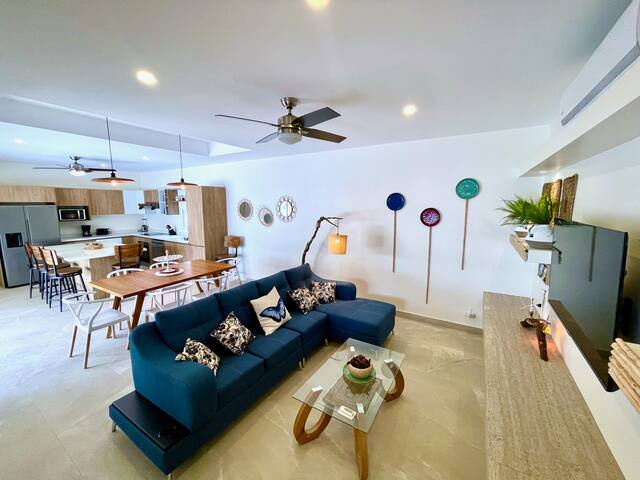 amazing house with private pool close to the beach