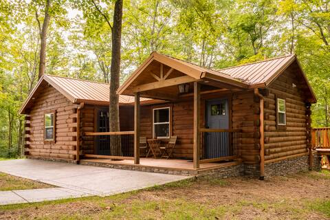 Secluded Wooded Cabin Near The Hocking Hills
