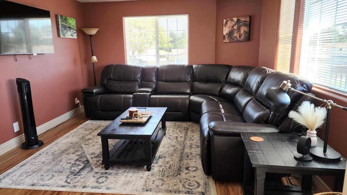 Comfortable lounge area at Primrose Retreat