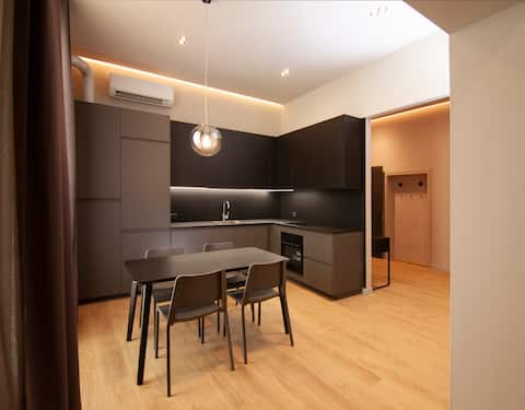 "Borghetto First" Design apartment in city center