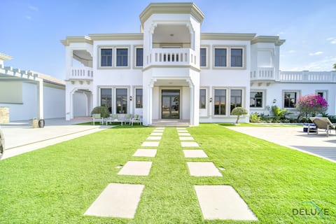 Resthouse-type Beachfront 6BR Villa w/ Own Pool