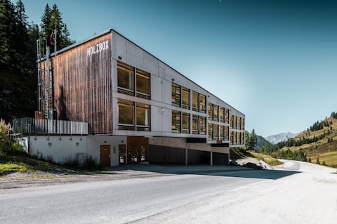 Top Airbnb: Holzboxen Planneralm - Holzboxen Planneralm | 3 minutes to the lift | Sauna in Irdning Donnersbachtal