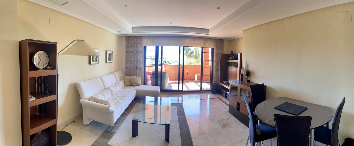 Successful Airbnb property: Luxury apartment in El Soto de Marbella Golf Club in Ojén