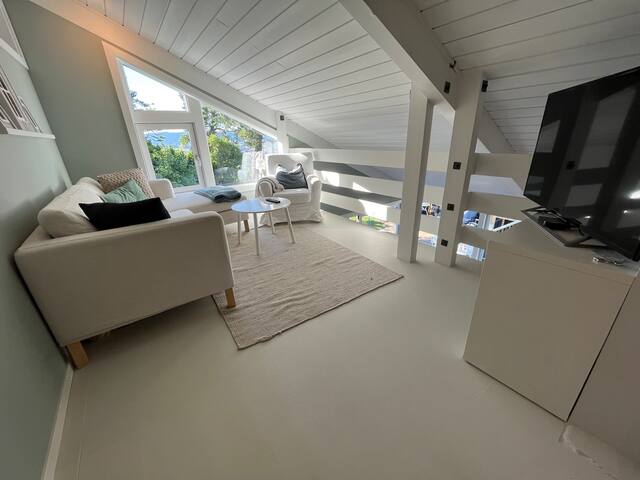 Vakkert, stort hjem, nydelig utsikt Nyttårsaften gallery image 4