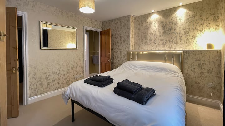 Bedroom 2 - shower then