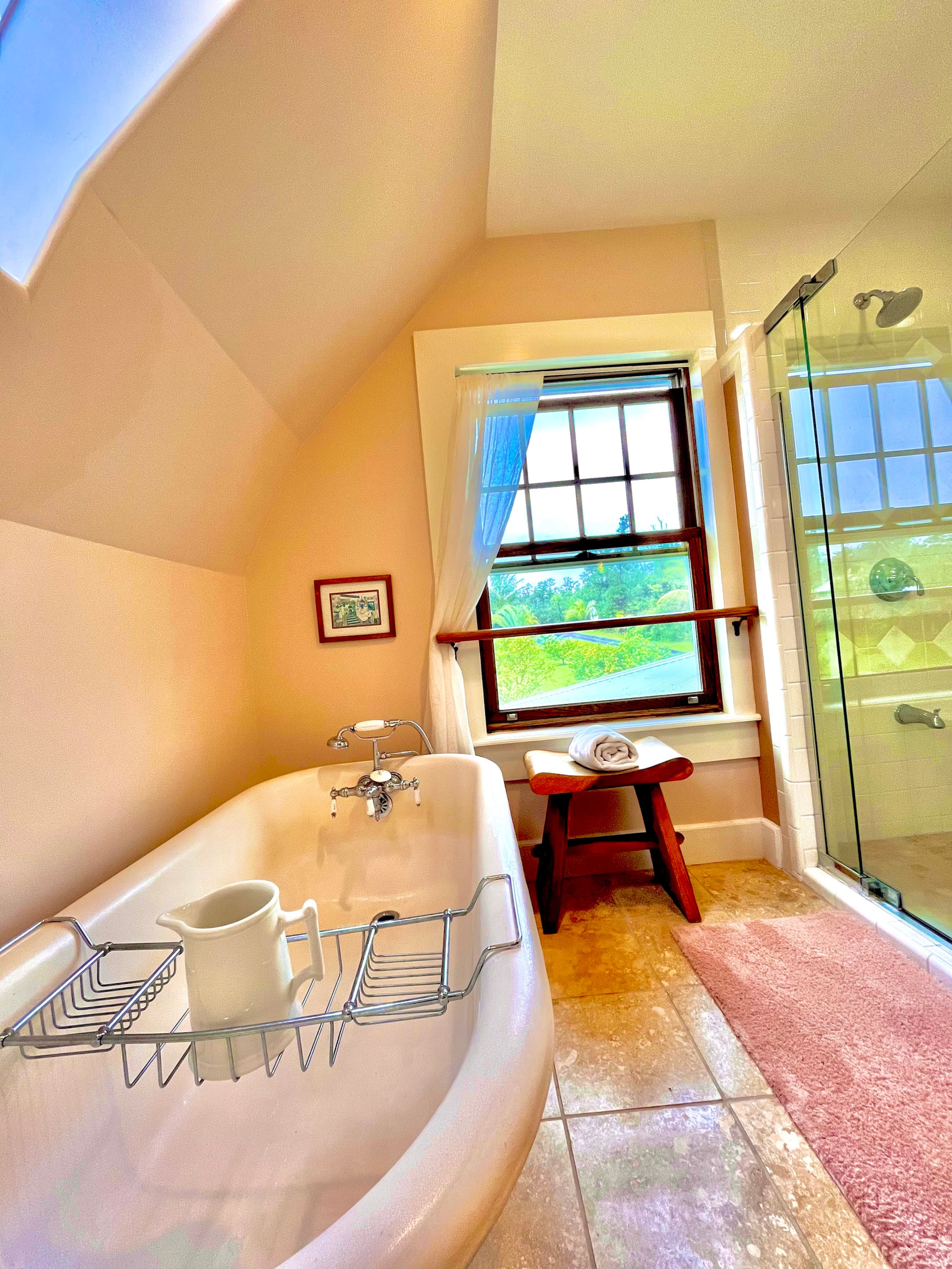 Home in Pahoa · ★4.93 · 4 bedrooms · 7 beds · No bathroom - Image 23