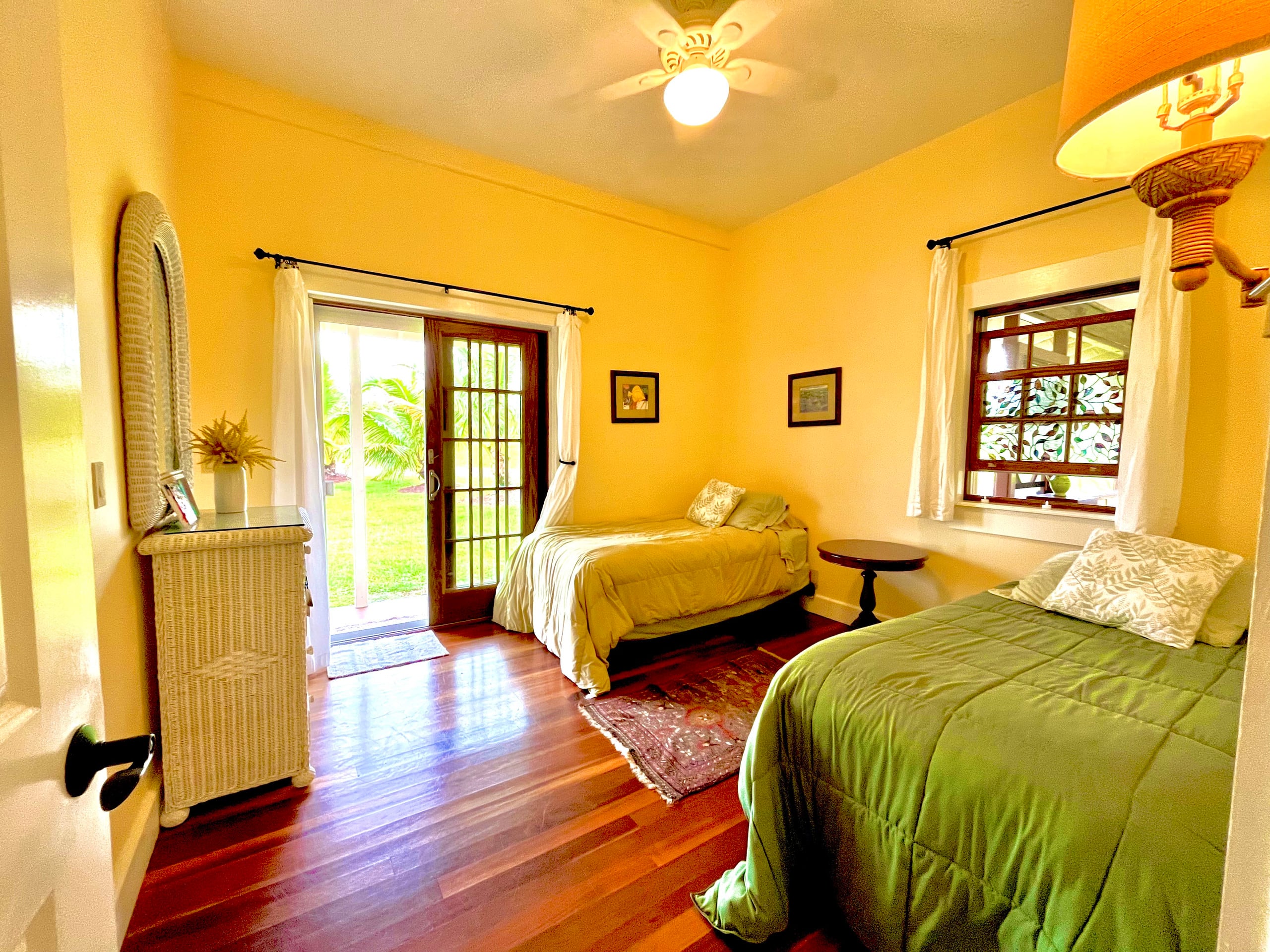 Home in Pahoa · ★4.93 · 4 bedrooms · 7 beds · No bathroom - Image 2