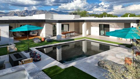 Minutes from U of A - Saltwater Pool - Sleeps 10