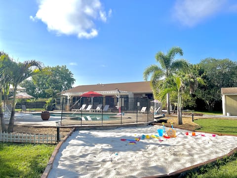 With tree house, Surprising Tropical-style resort