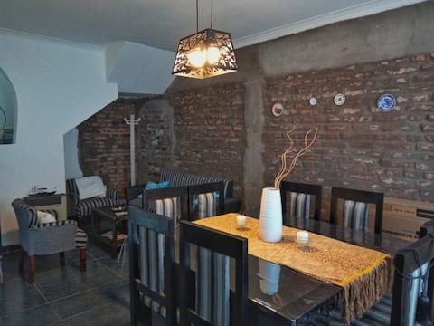 Successful Airbnb property: Casa Santiago GC in Departamento Godoy Cruz