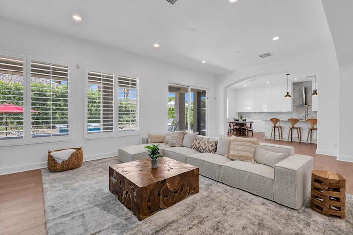 La Quinta 4 Bedroom Villa, All King Bed Suites - California