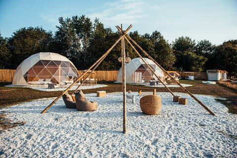 Sleep in a Luxury Dome 6p  (Adult only)