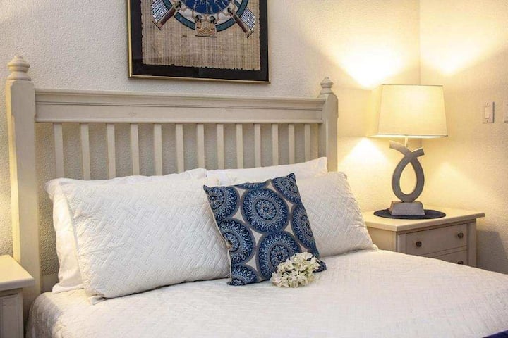 Bedroom #2 Queen bed