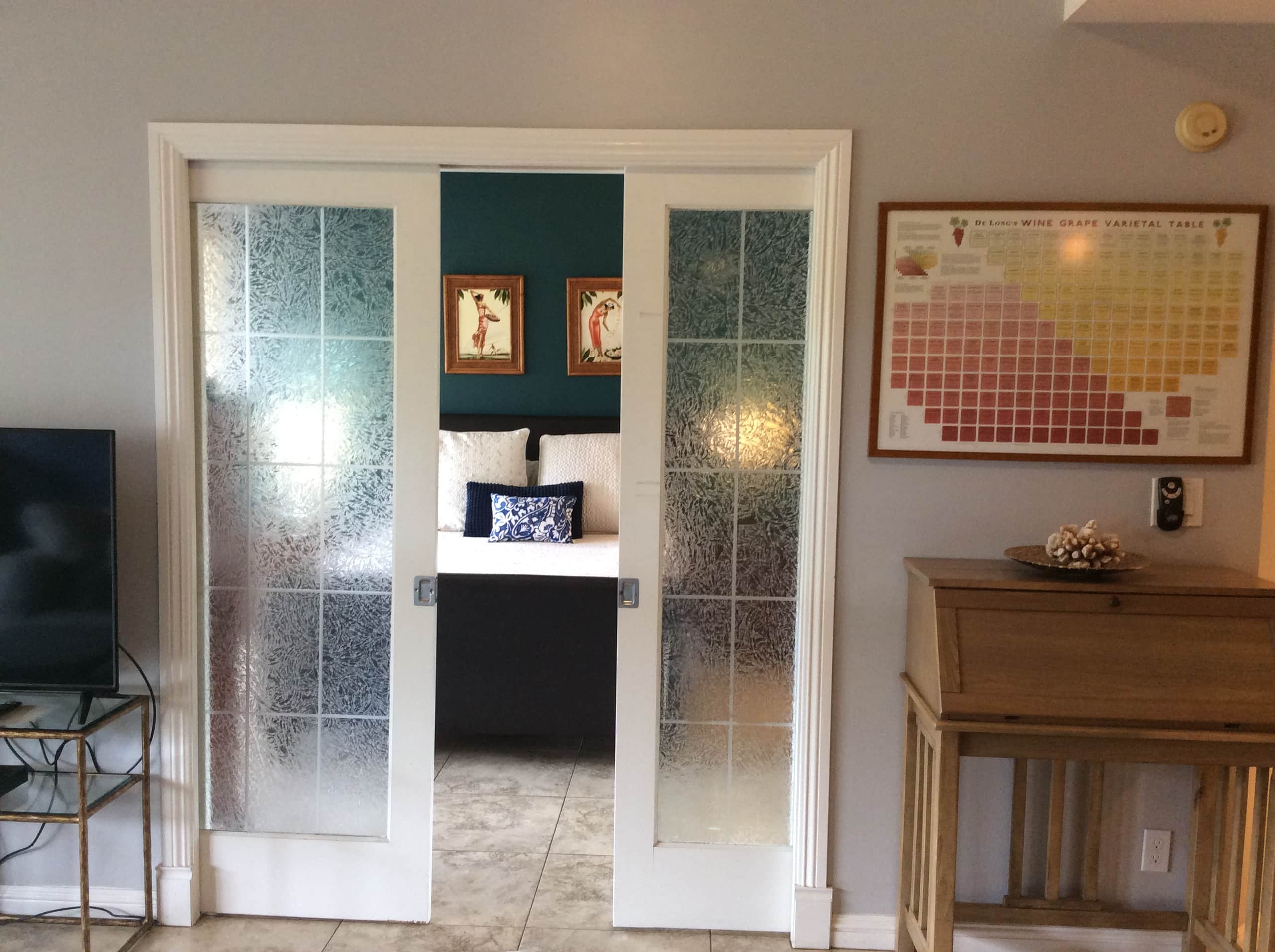 Spring Special / One Bedroom- Closest to beach! - Image 6