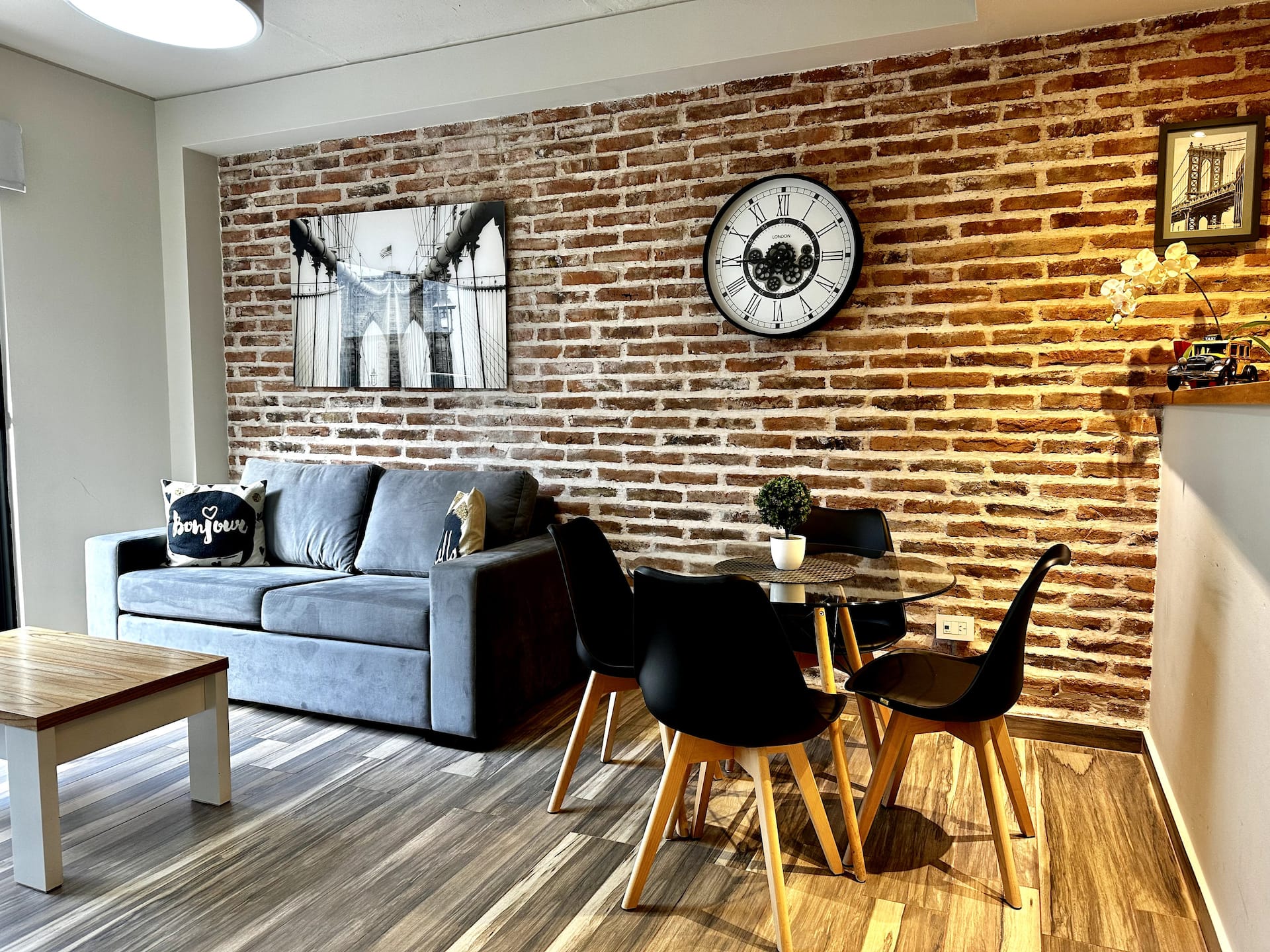 Warm LOFT with GYM, co working area & PKG cb8