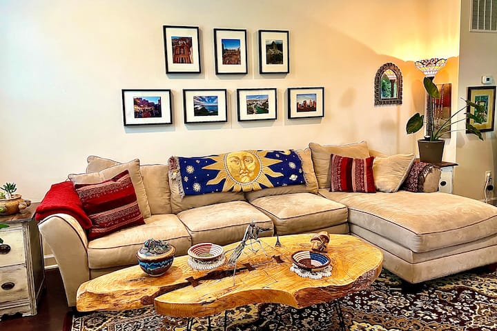 Casa Abogada! Swanky & A View! - Charlottesville, VA