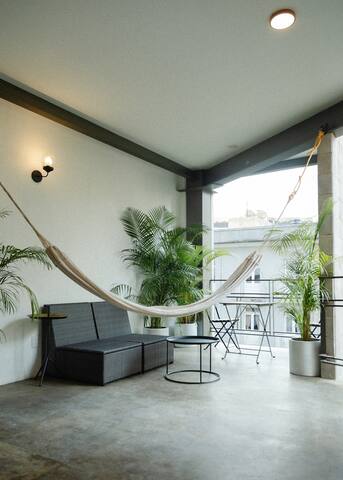 Explore the Iconic Roma | 2BR | Balcony gallery image 3