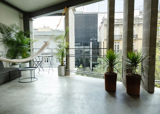 Explore the Iconic Roma | 2BR | Balcony