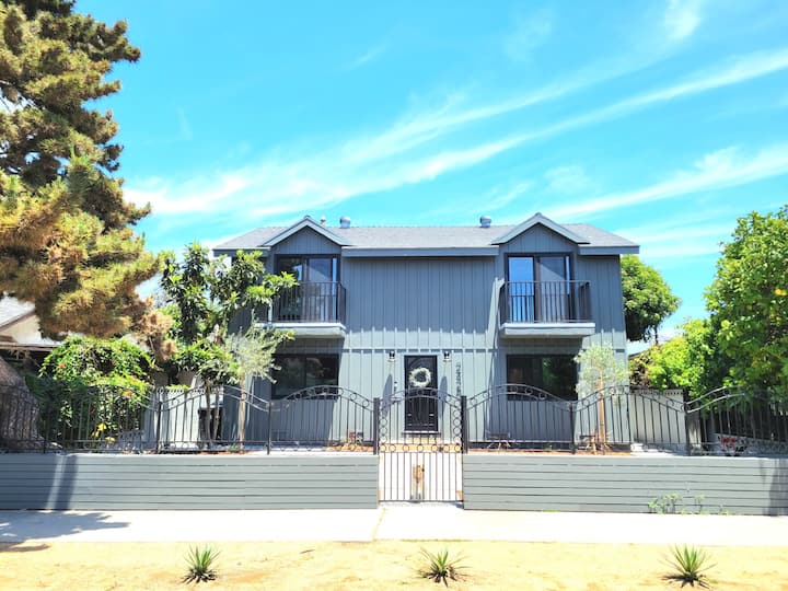 West La Living! Remodeled Venice Beach Studio - Culver City