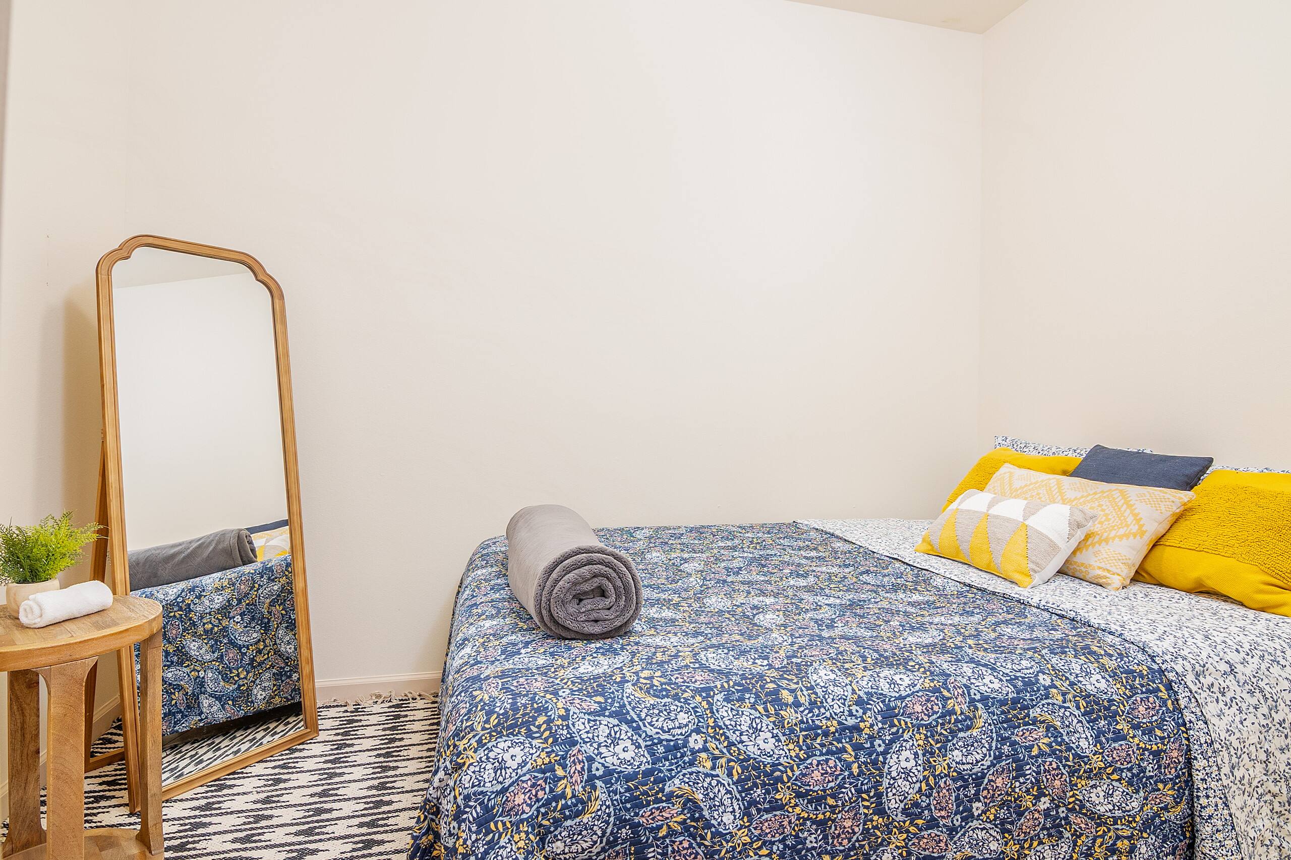 Home in Honokaa · ★5.0 · 1 bedroom · 3 beds · 1 private bath - Image 2