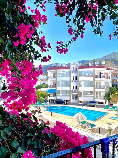 Beautifully refurbished 3 bedroom apartment