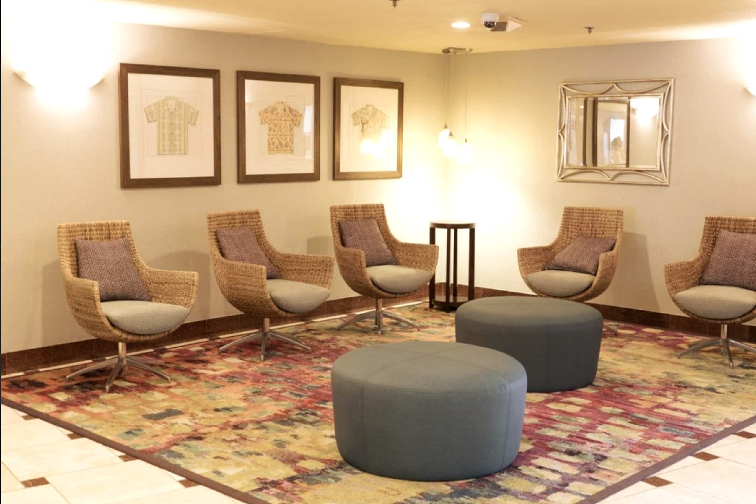 Condo in Honolulu · ★4.6 · Studio · 2 beds · 1 private bath - Image 33