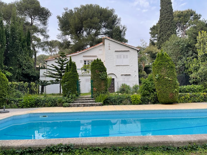 Jolie Villa Avec Piscine - Niza