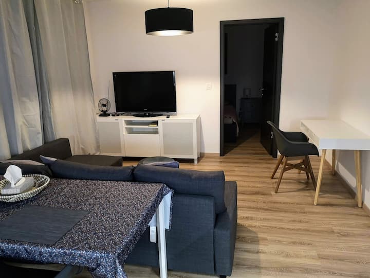 New Beautiful Furnished Apartment With Parking - Bratislava