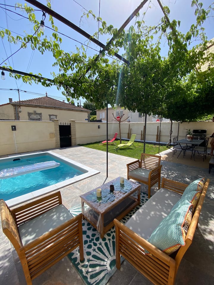 Belle Maison Proche Du Centre Ville Avec Piscine - Arles